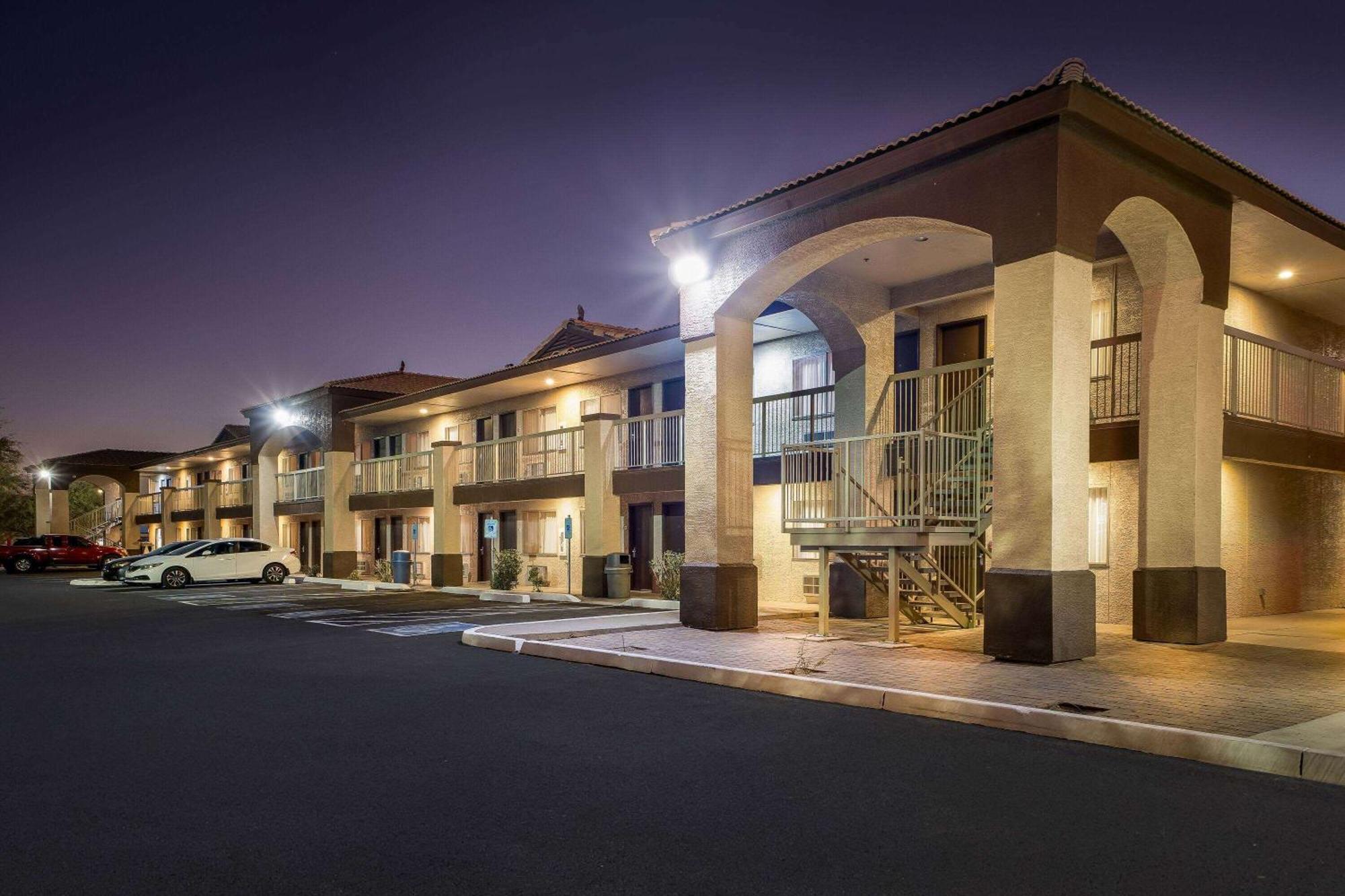 Days Inn By Wyndham Buckeye Ngoại thất bức ảnh