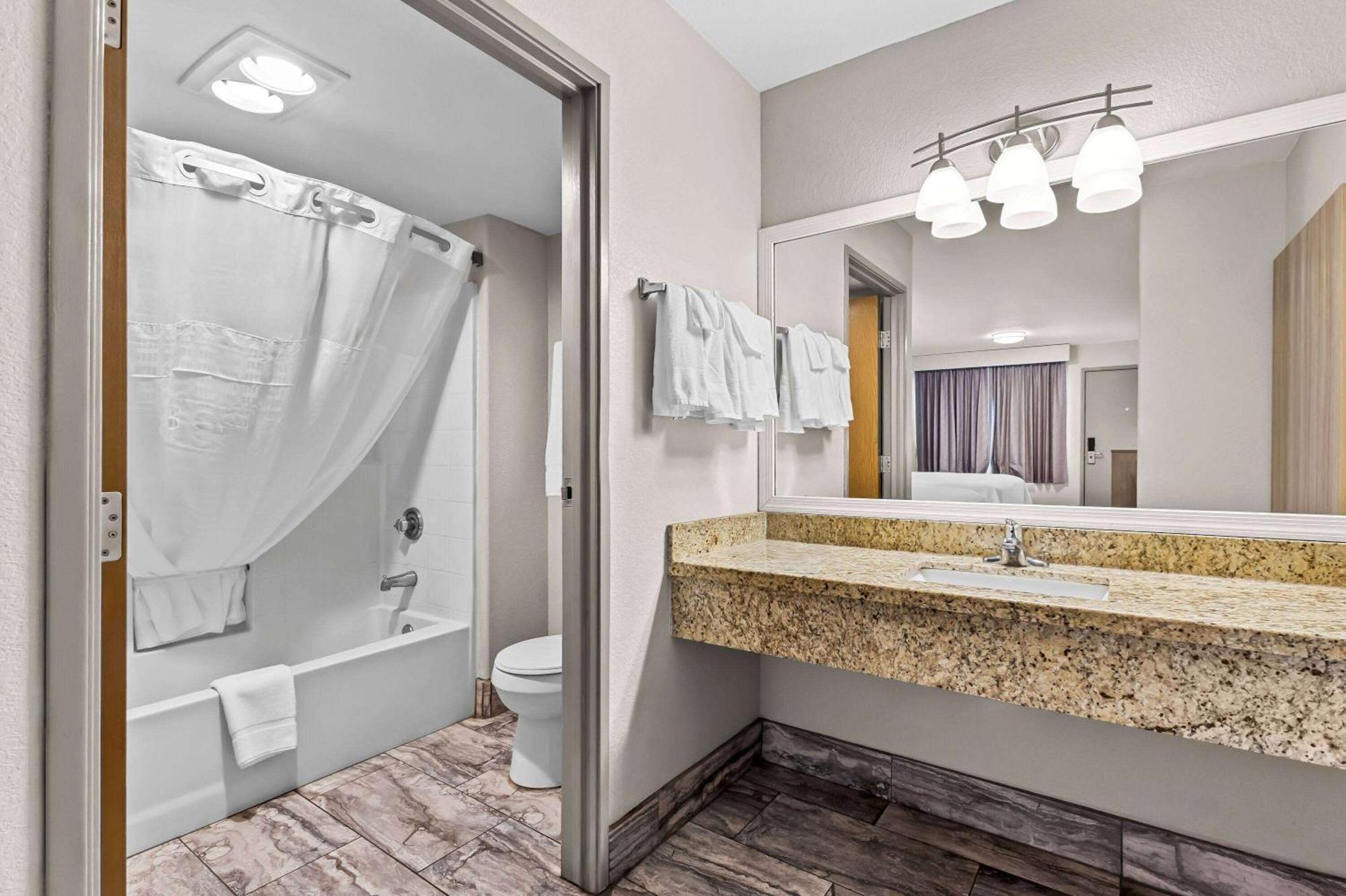 Days Inn By Wyndham Buckeye Ngoại thất bức ảnh