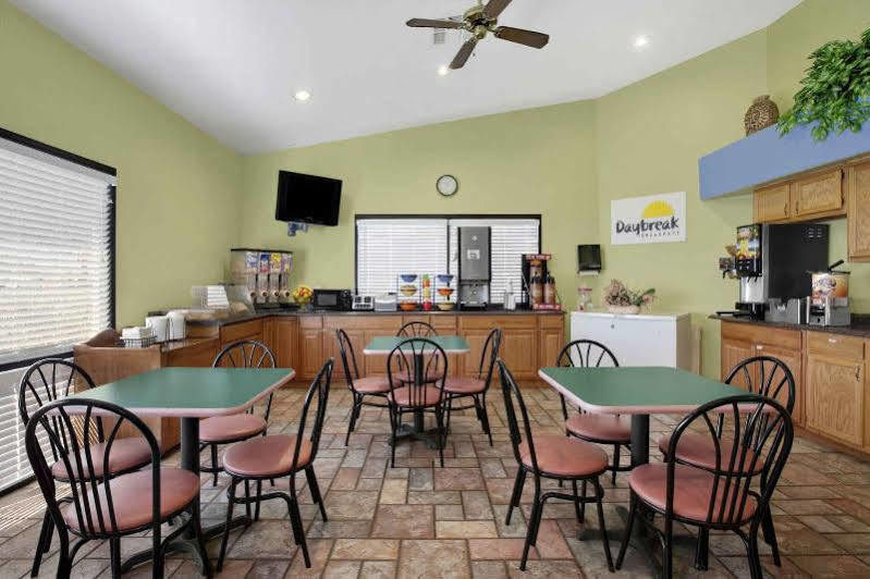 Days Inn By Wyndham Buckeye Ngoại thất bức ảnh